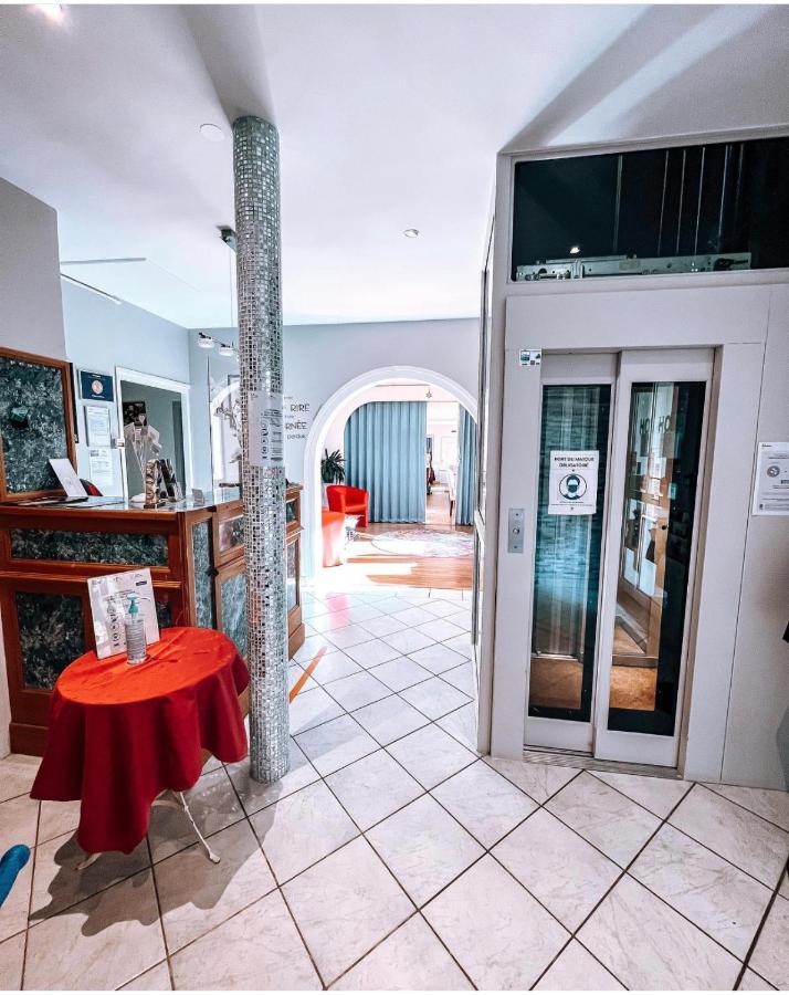Hotel Le Divona "Au Coeur De Divonne" מראה חיצוני תמונה