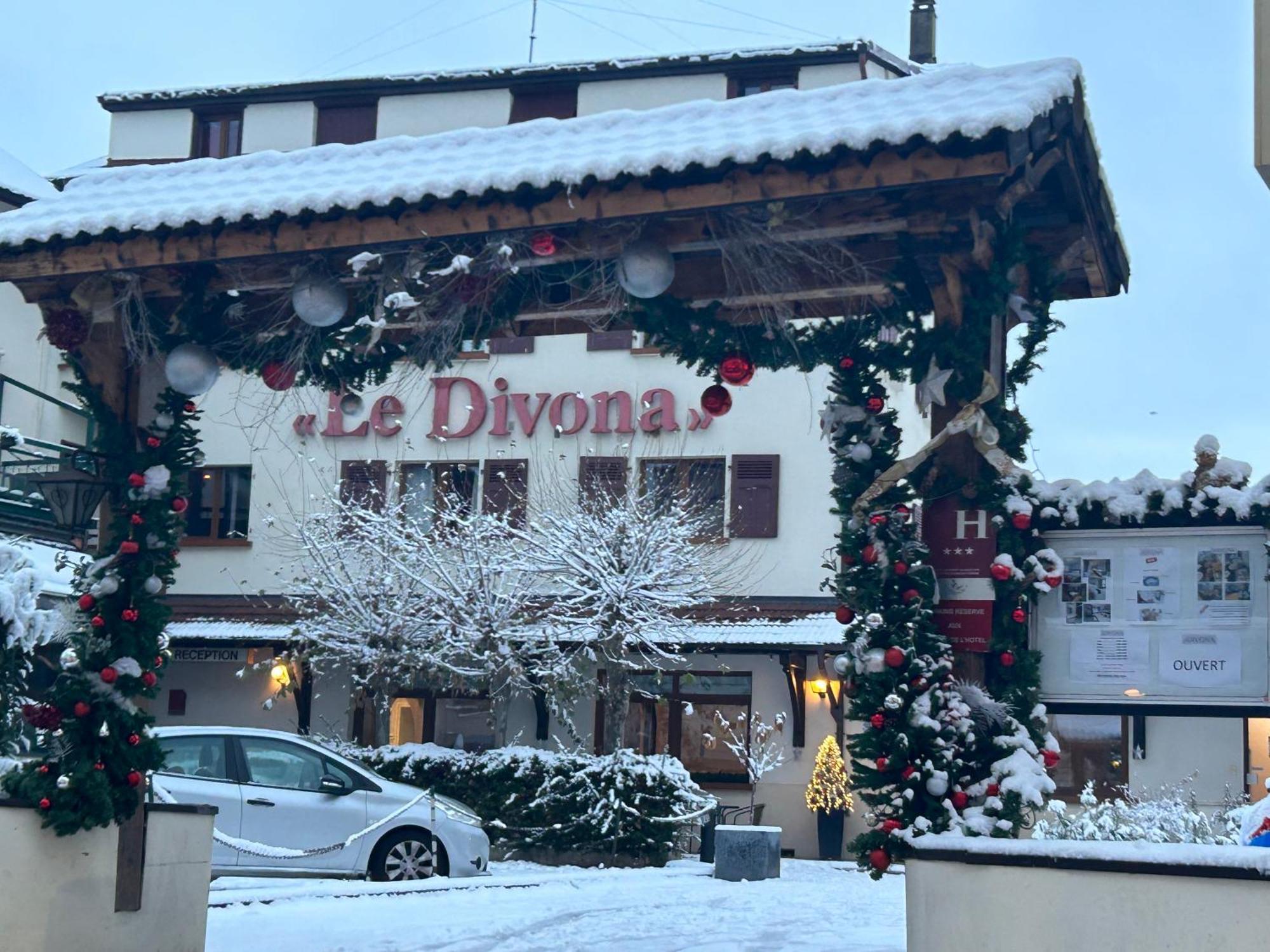 Hotel Le Divona "Au Coeur De Divonne" מראה חיצוני תמונה