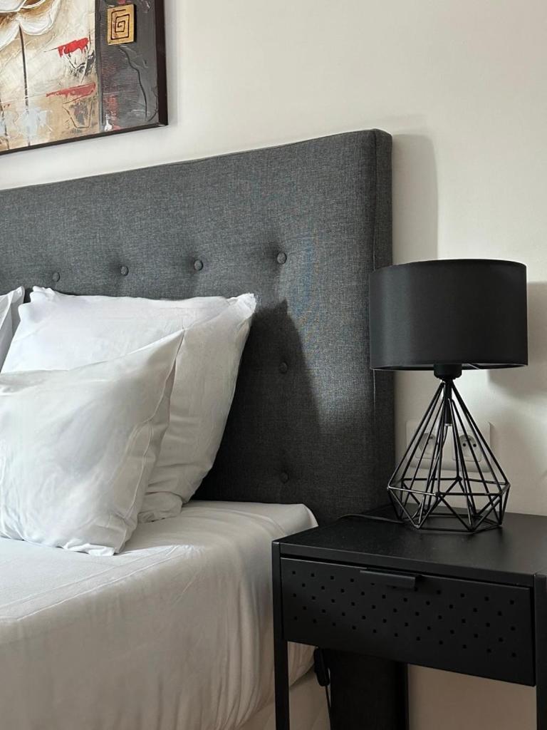 Hotel Le Divona "Au Coeur De Divonne" מראה חיצוני תמונה